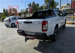 ميتسوبيشي L200